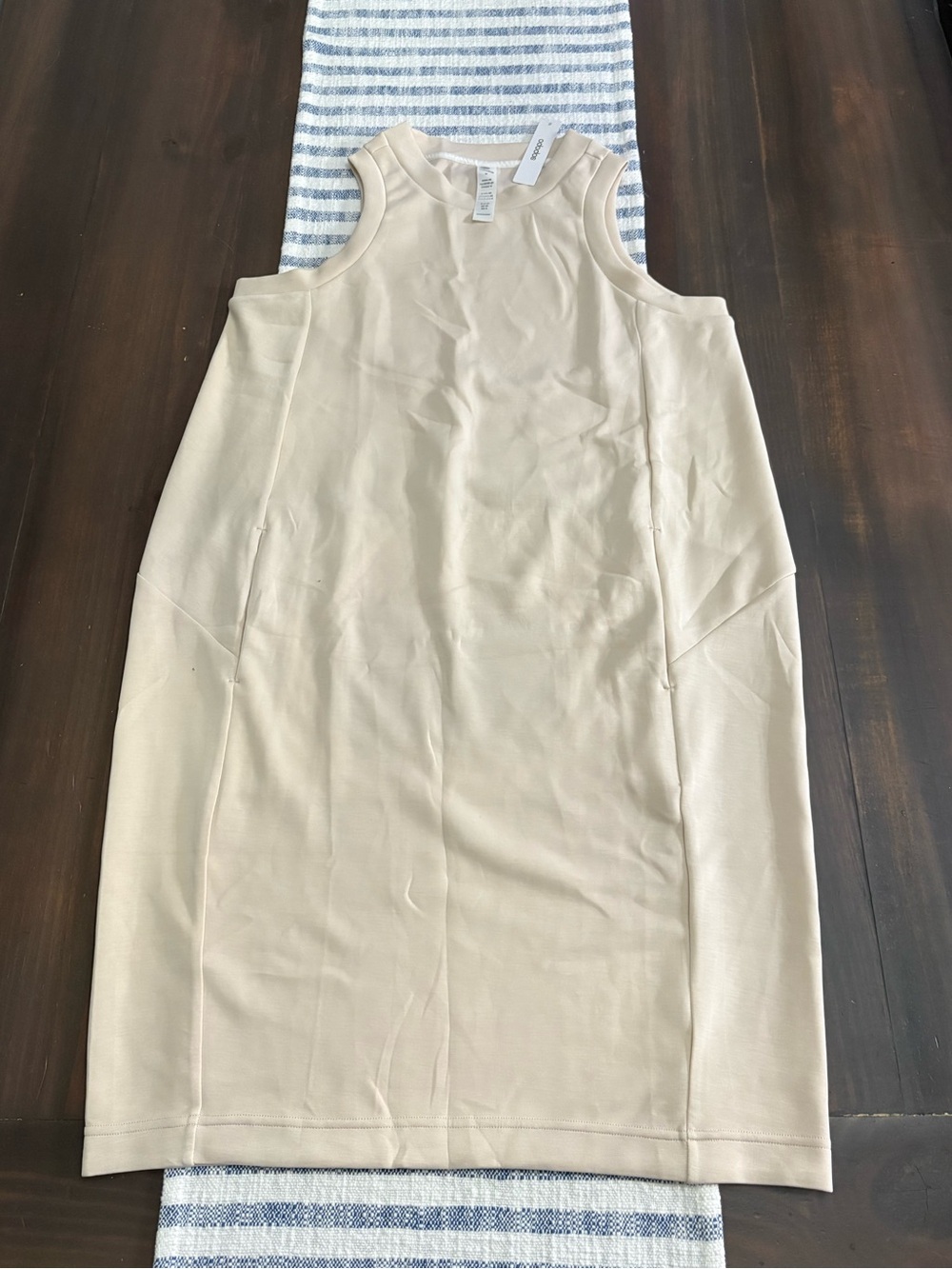 NEW! Ododos dress
